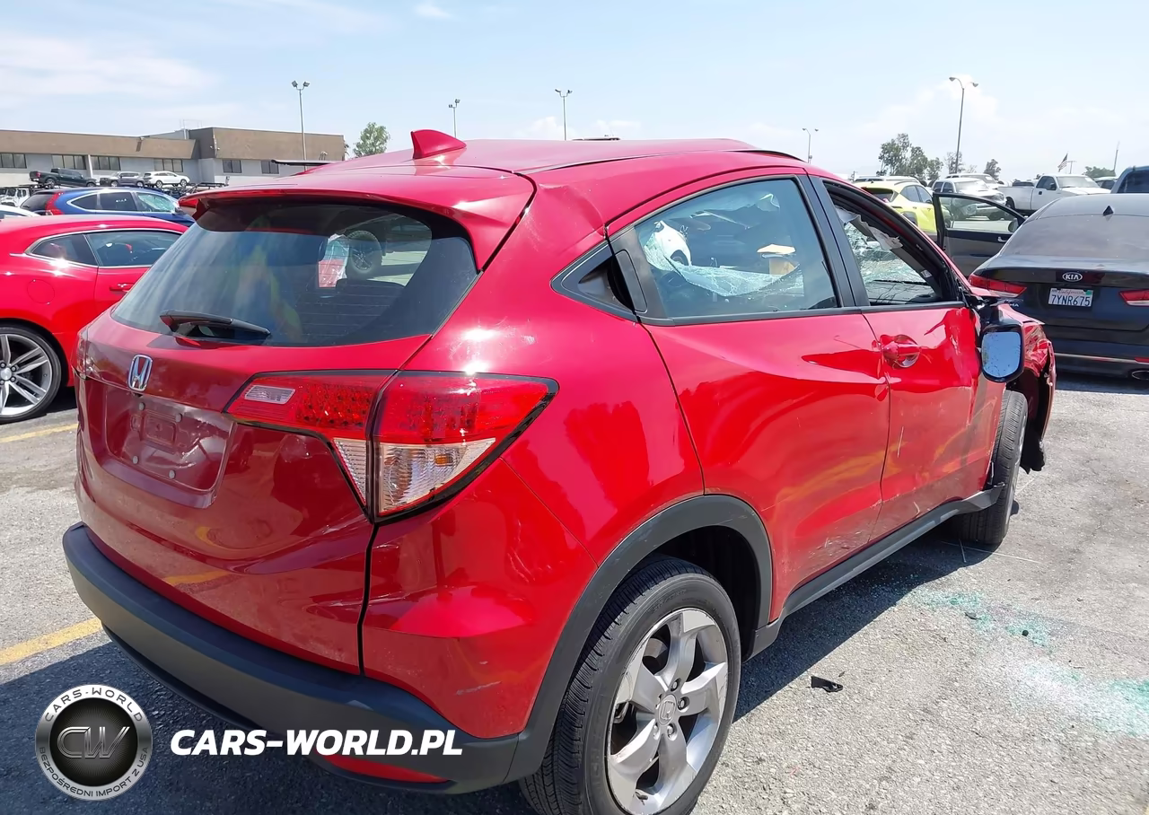 2018 Honda Hr-V Lx VIN:3CZRU5H37JG700760 - 4
