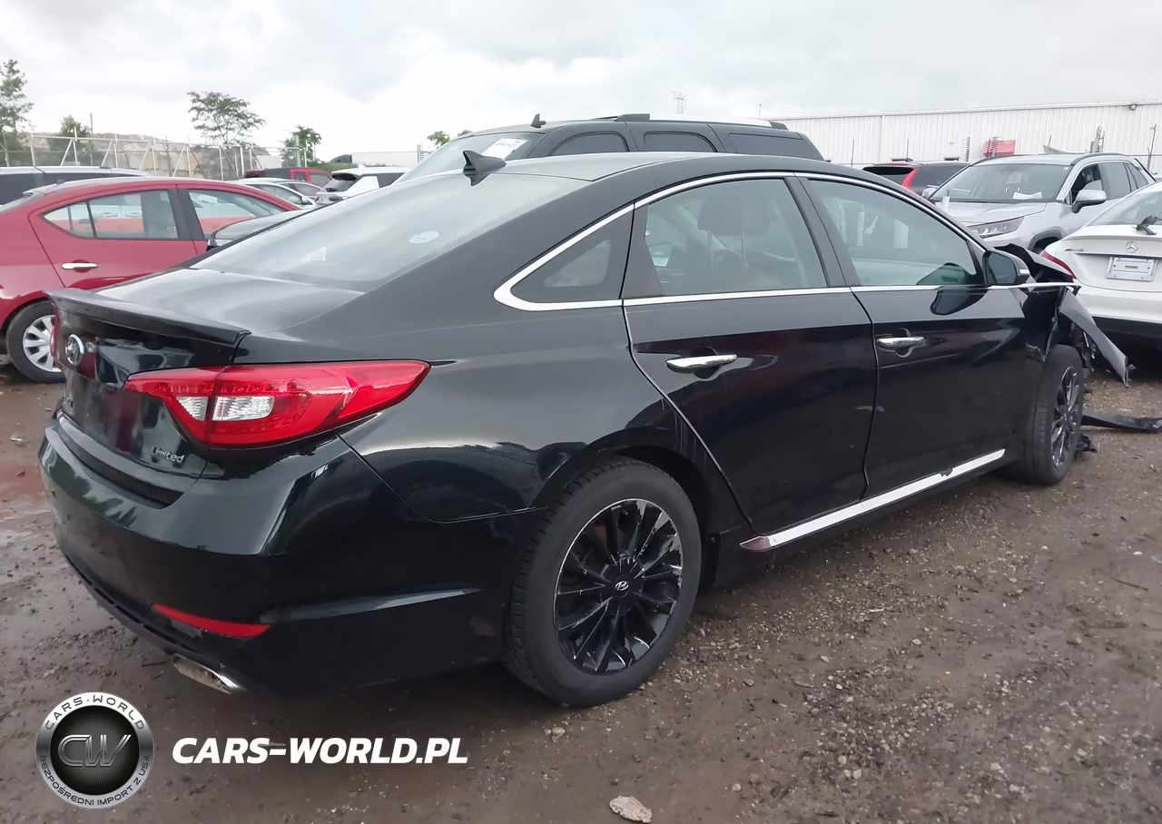 2015 Hyundai Sonata Limited VIN:5NPE34AF9FH208543 - 4