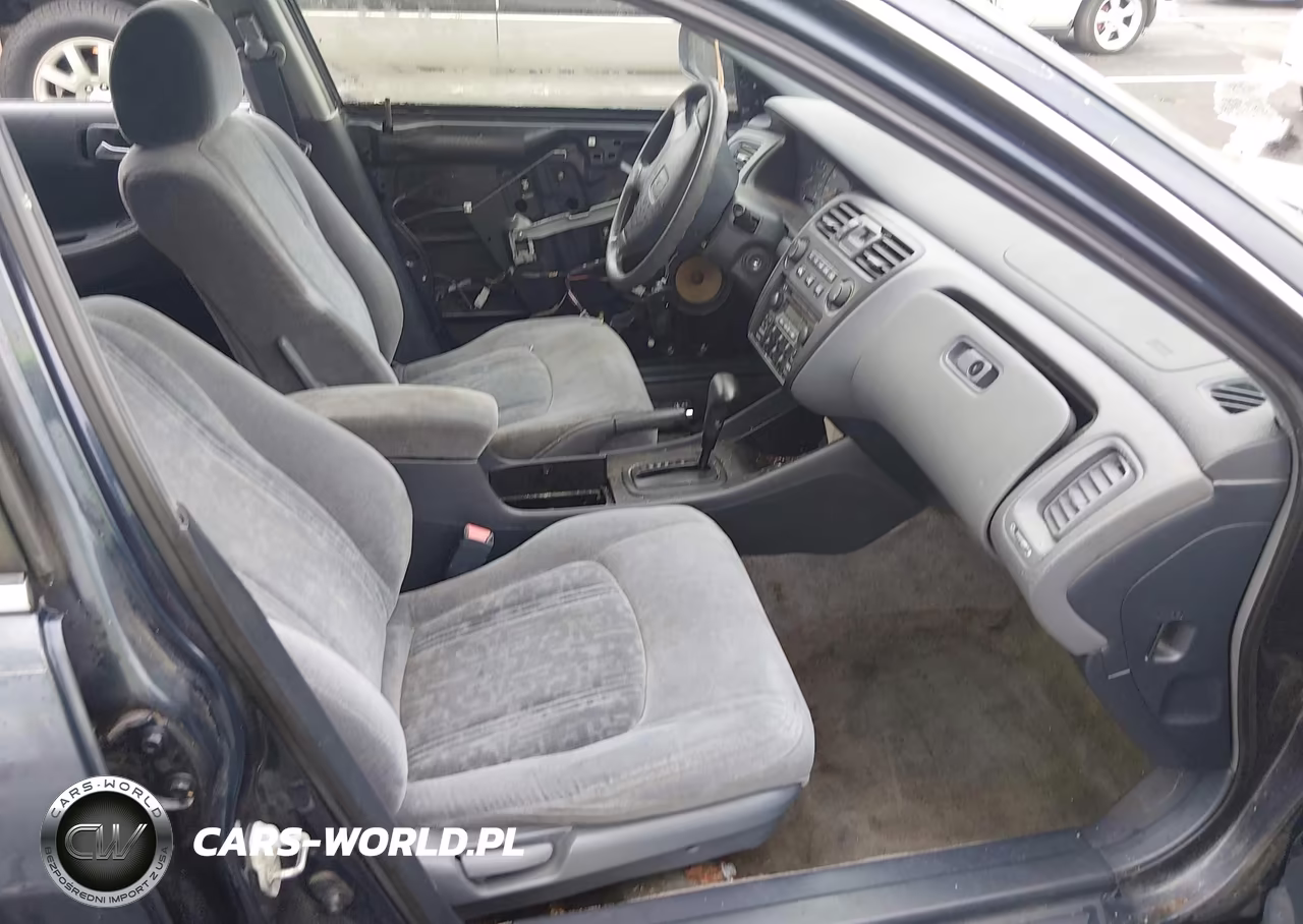 2000 Honda Accord 2.3 Ex VIN:1HGCG5655YA089631 - 5