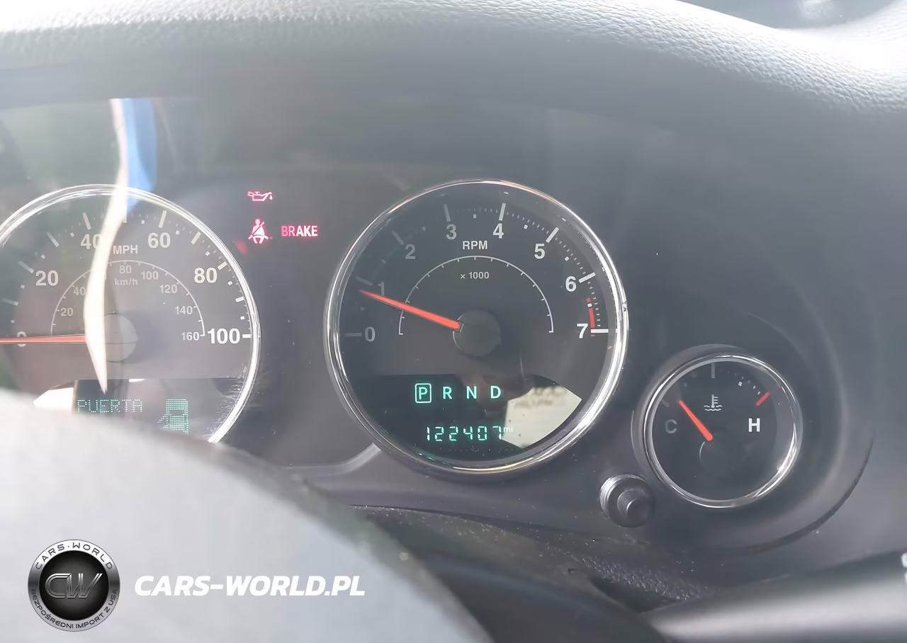 2016 Jeep Wrangler Unlimited Sport VIN:1C4BJWDG1GL215315 - 15