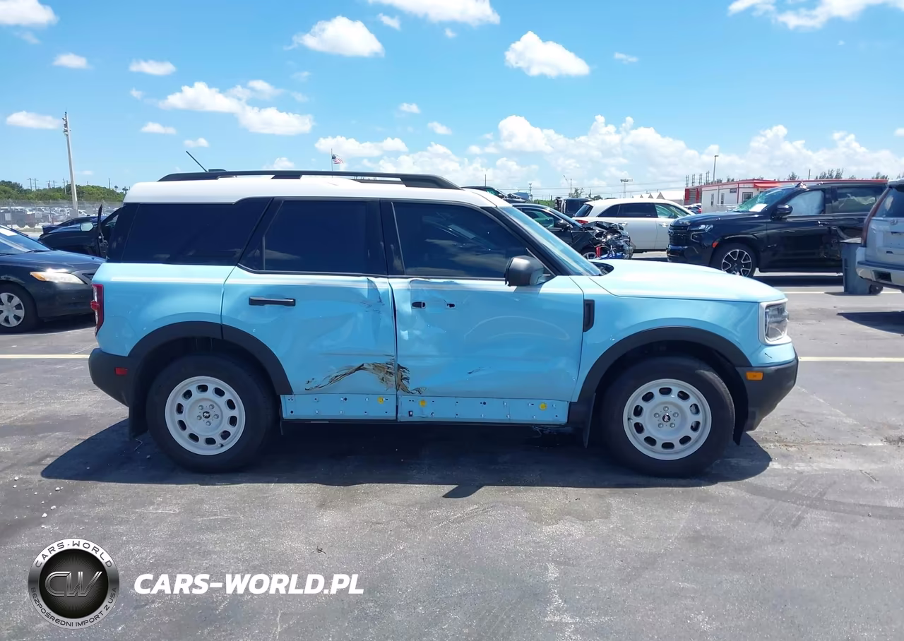 2025 Ford Bronco Sport Heritage VIN:3FMCR9GN2SRE39627 - 13