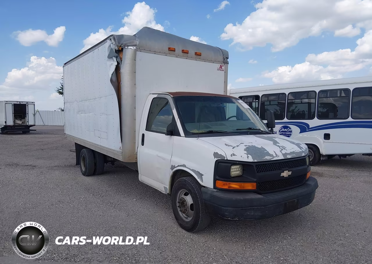 2012 Chevrolet Express Cutaway Work Van