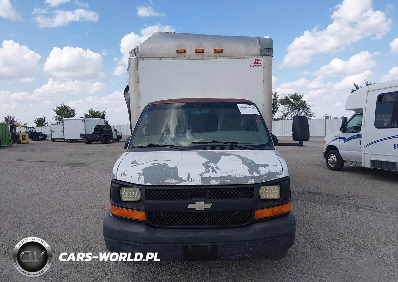 2012 Chevrolet Express Cutaway Work Van VIN:1GB3G4BG1C1108205 - 12