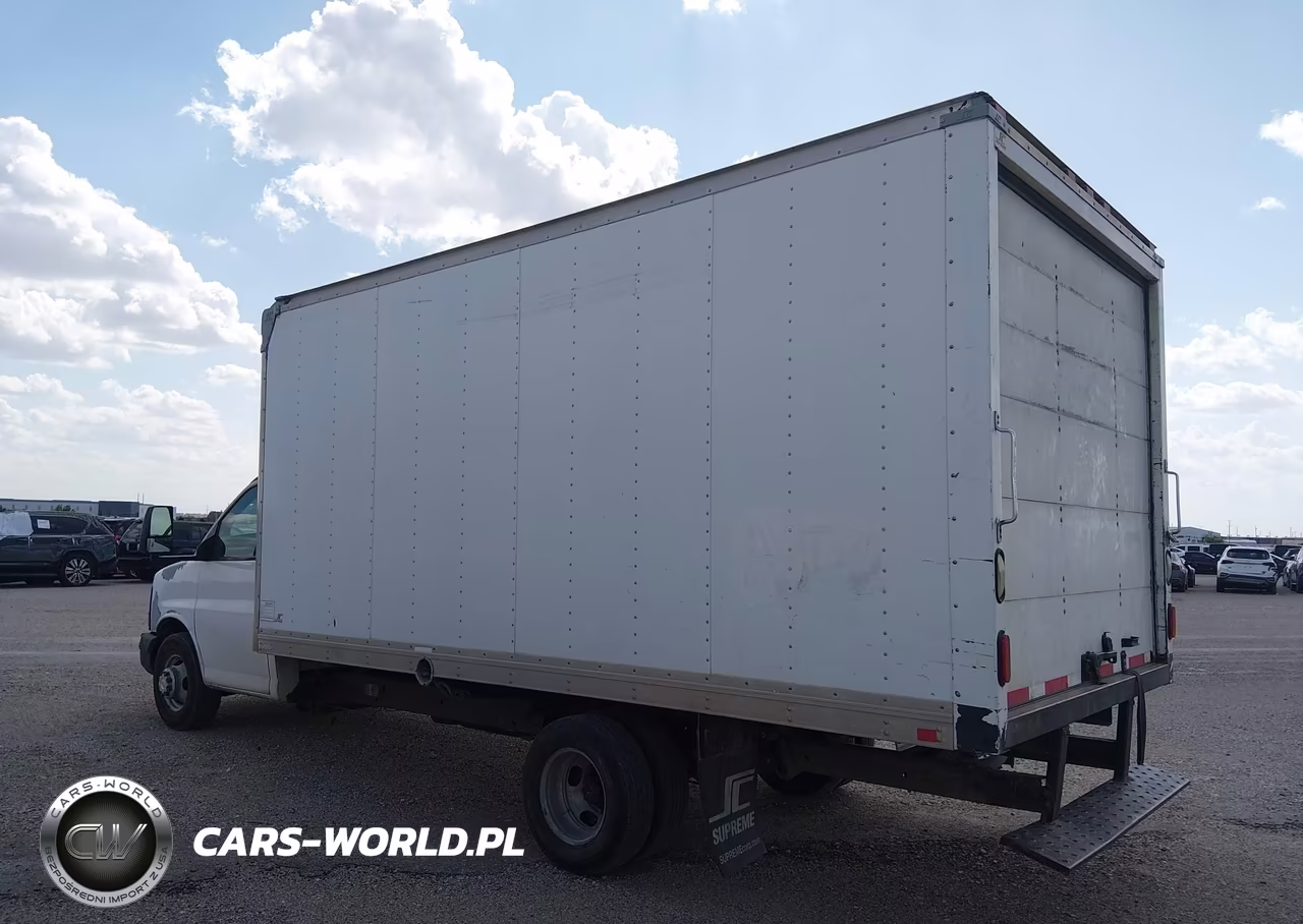 2012 Chevrolet Express Cutaway Work Van VIN:1GB3G4BG1C1108205 - 14