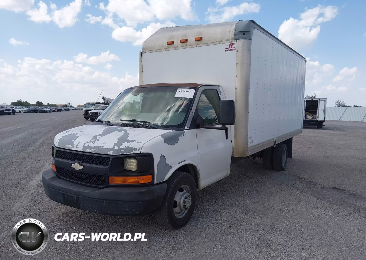 2012 Chevrolet Express Cutaway Work Van VIN:1GB3G4BG1C1108205 - 2