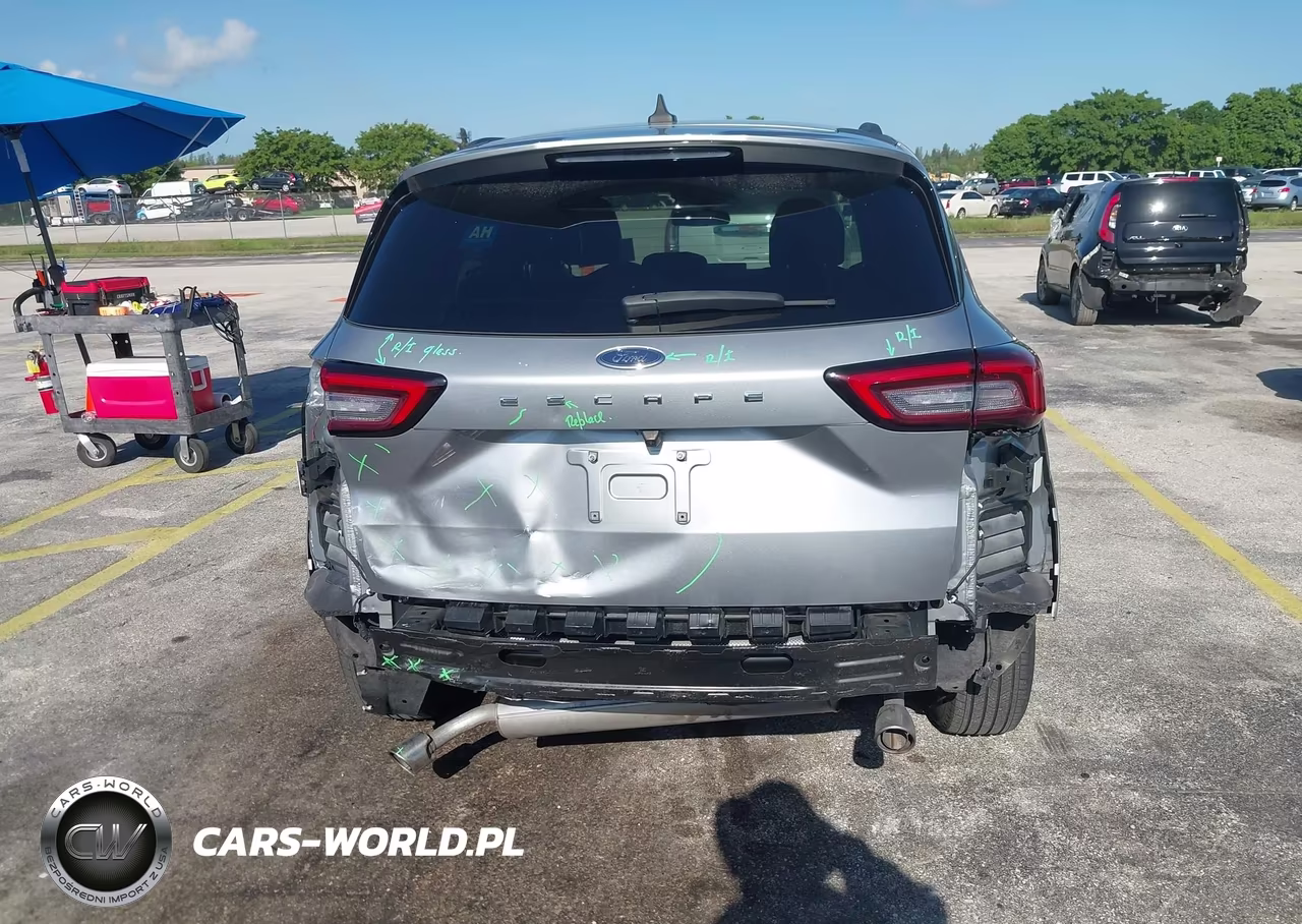 2024 Ford Escape St-Line VIN:1FMCU0MN2RUA02762 - 17