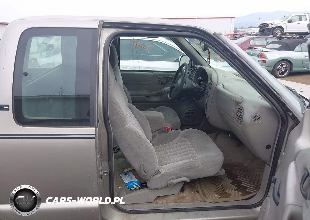 2000 Chevrolet S-10 Ls VIN:1GCCS1940Y8163862 - 5