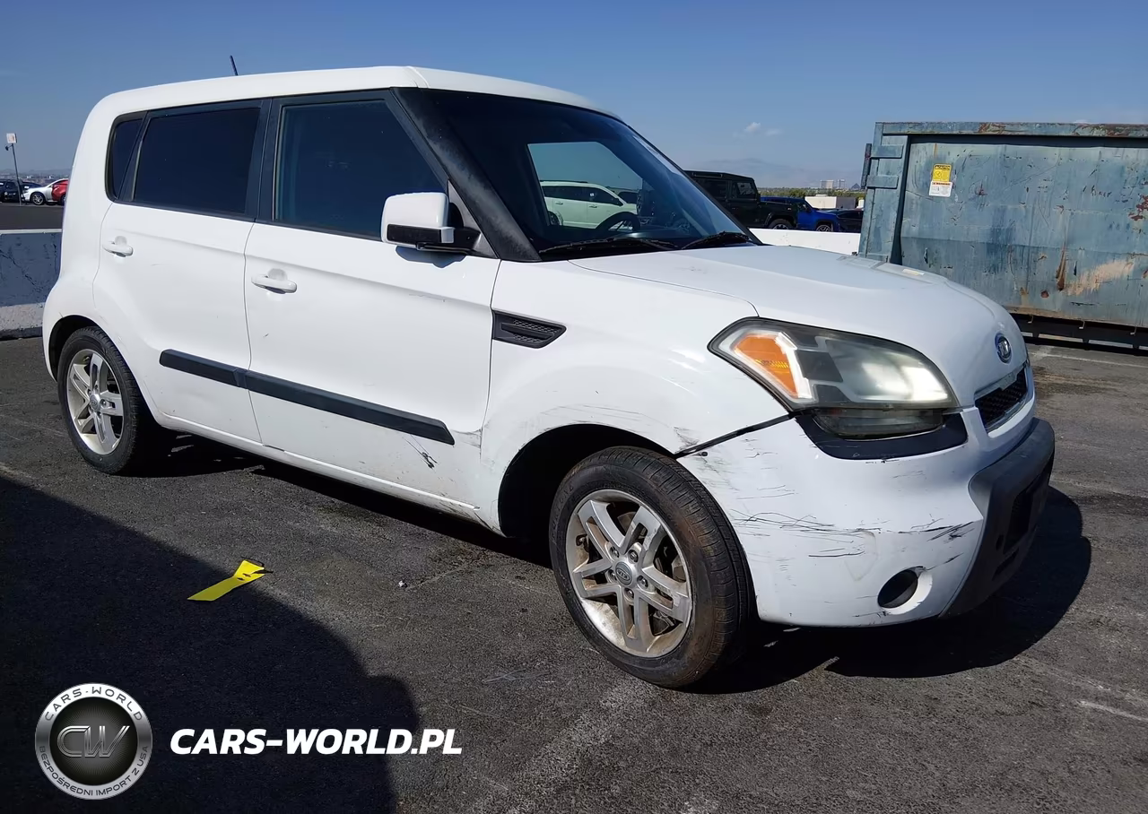 2011 Kia Soul +
