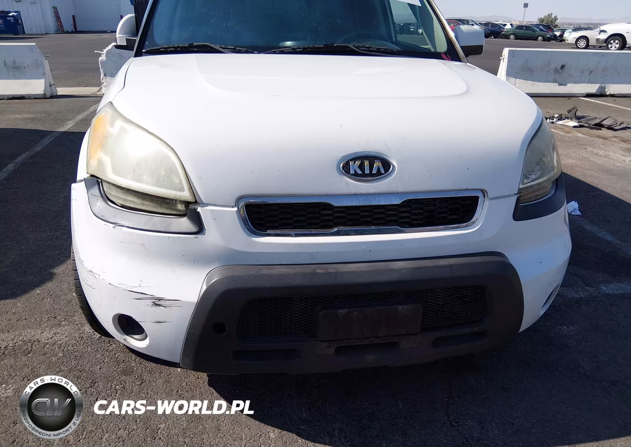 2011 Kia Soul + VIN:KNDJT2A21B7715466 - 14
