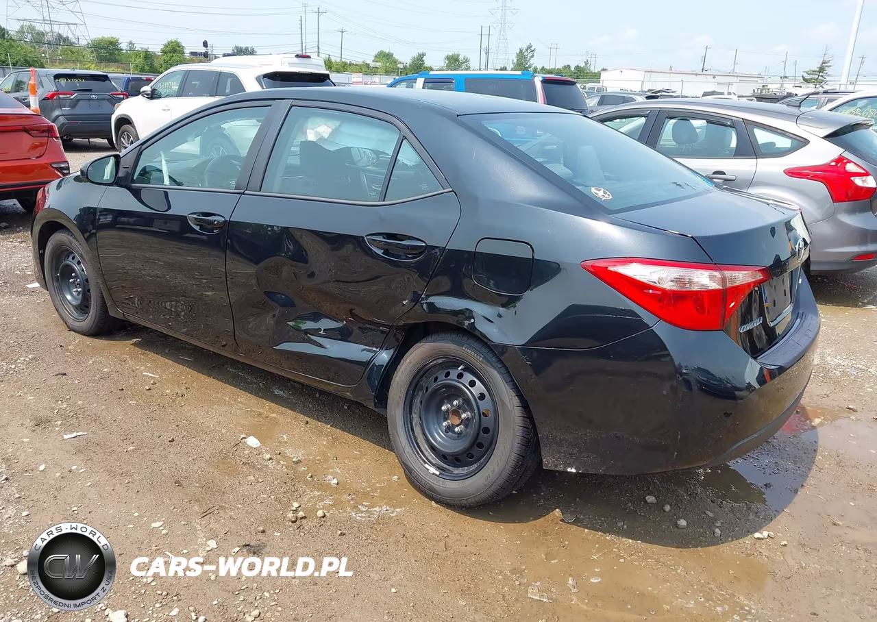 2018 Toyota Corolla Le VIN:2T1BURHE1JC983764 - 3