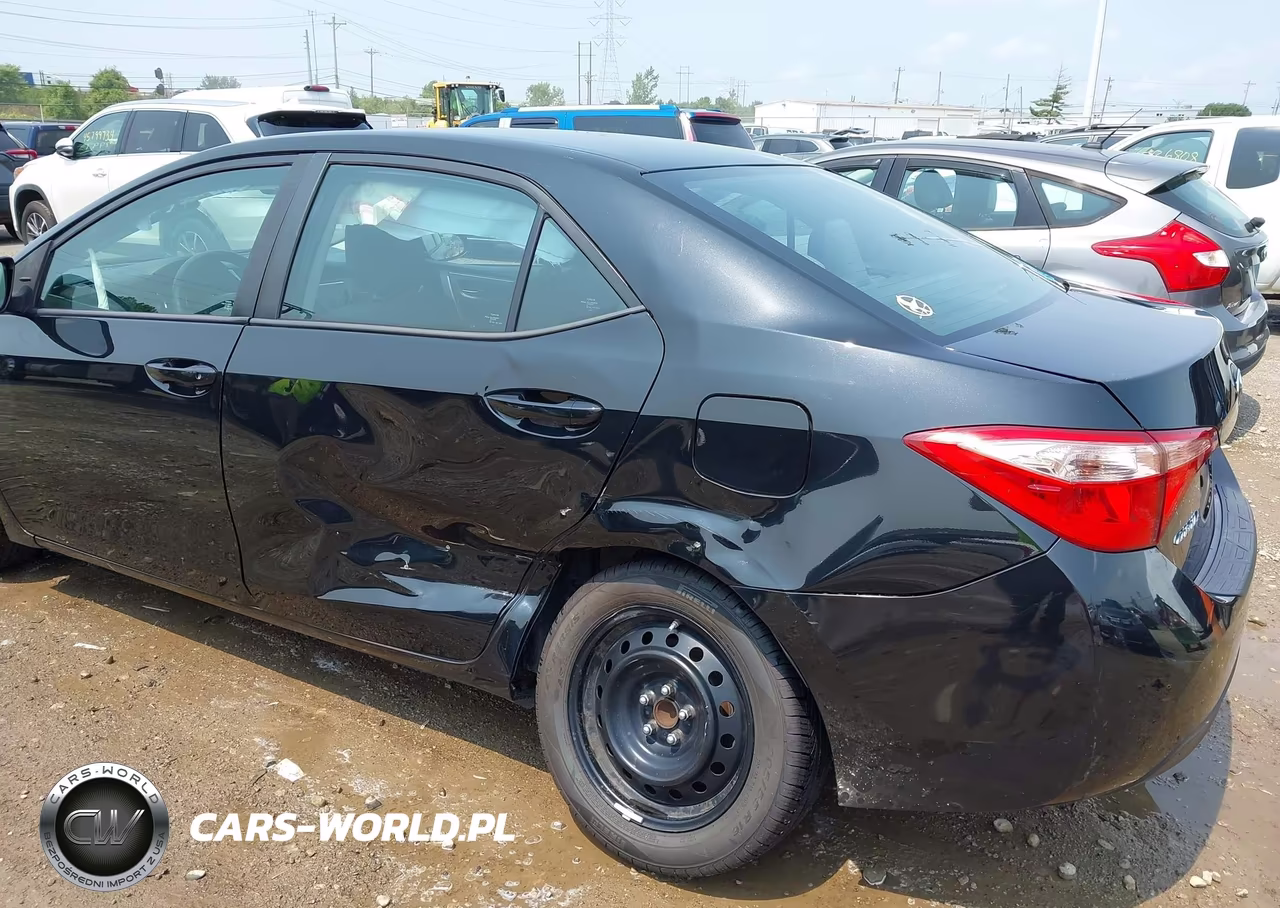 2018 Toyota Corolla Le VIN:2T1BURHE1JC983764 - 6