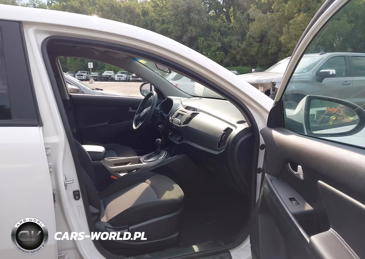 2015 Kia Sportage Lx VIN:KNDPBCAC4F7786694 - 5