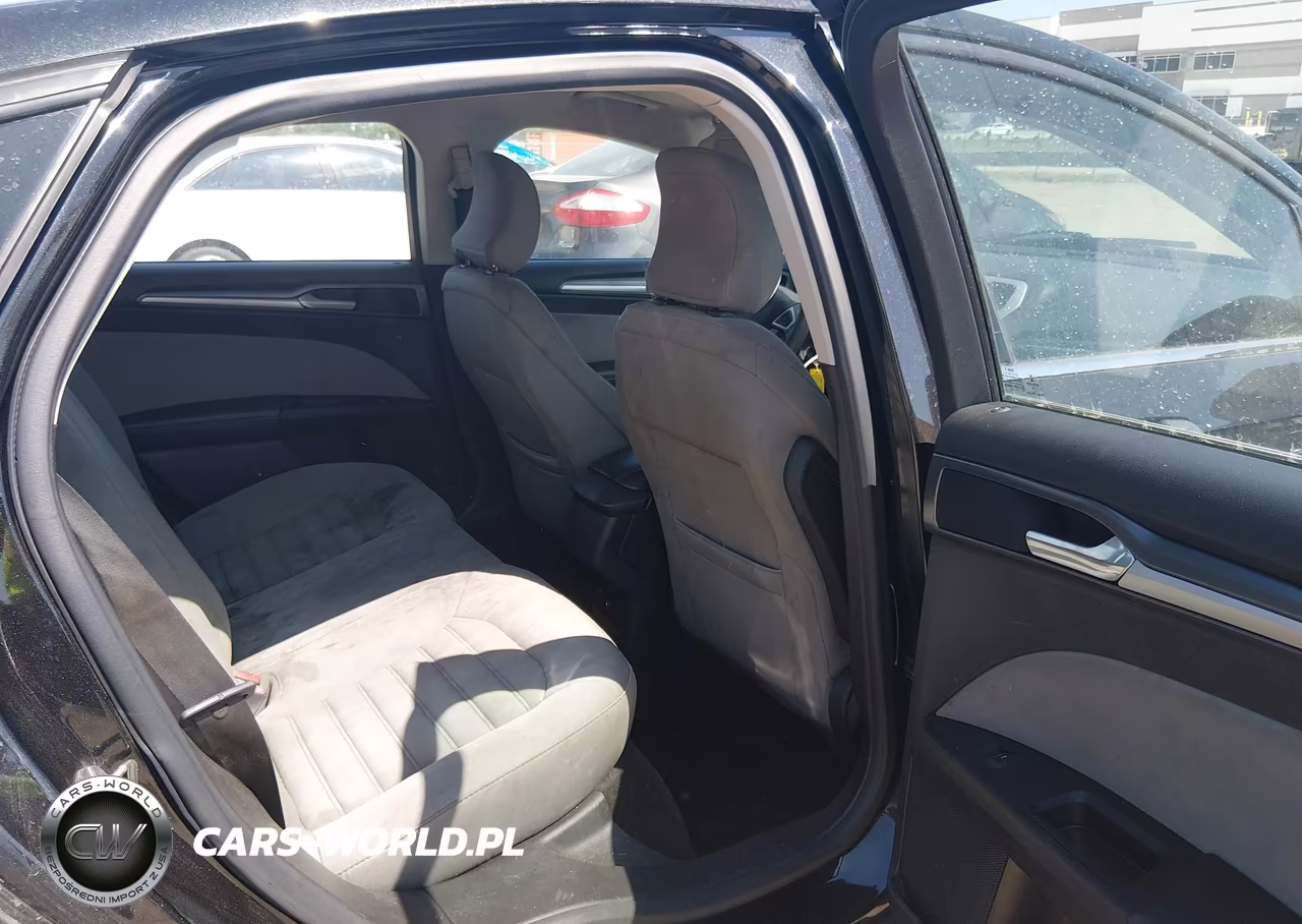 2015 Ford Fusion S VIN:3FA6P0G79FR246097 - 8