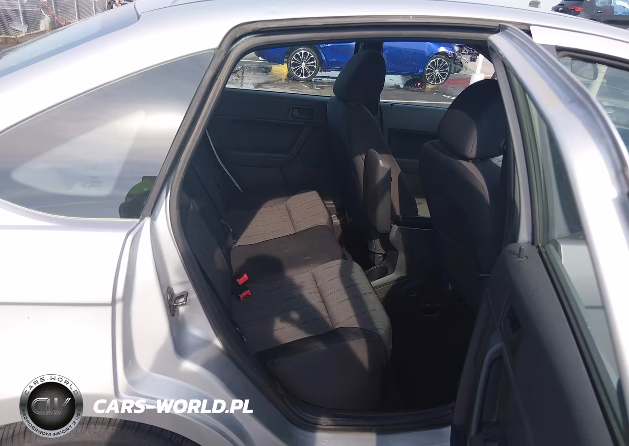2011 Ford Focus Se VIN:1FAHP3FN4BW112308 - 8