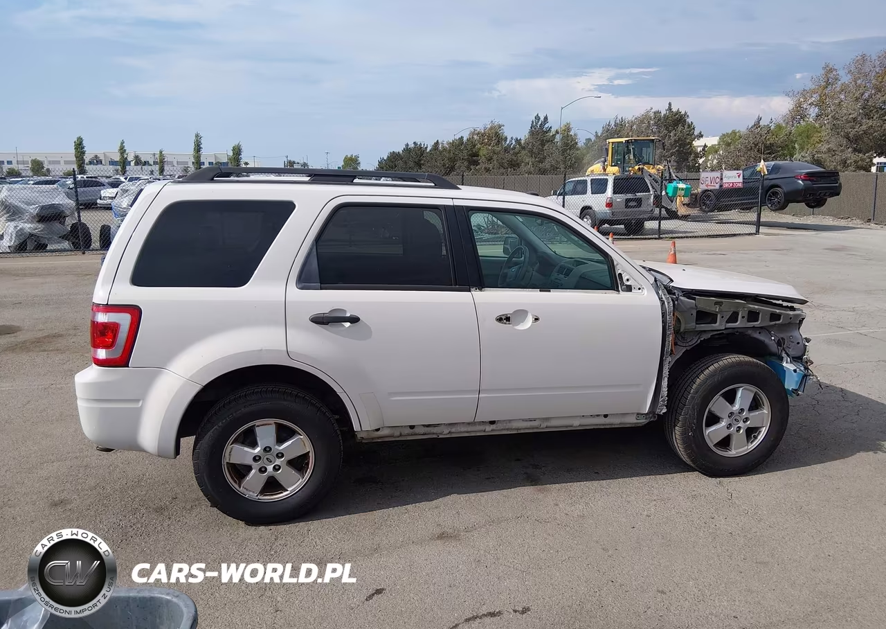 2011 Ford Escape Xlt VIN:1FMCU0D74BKB33954 - 14