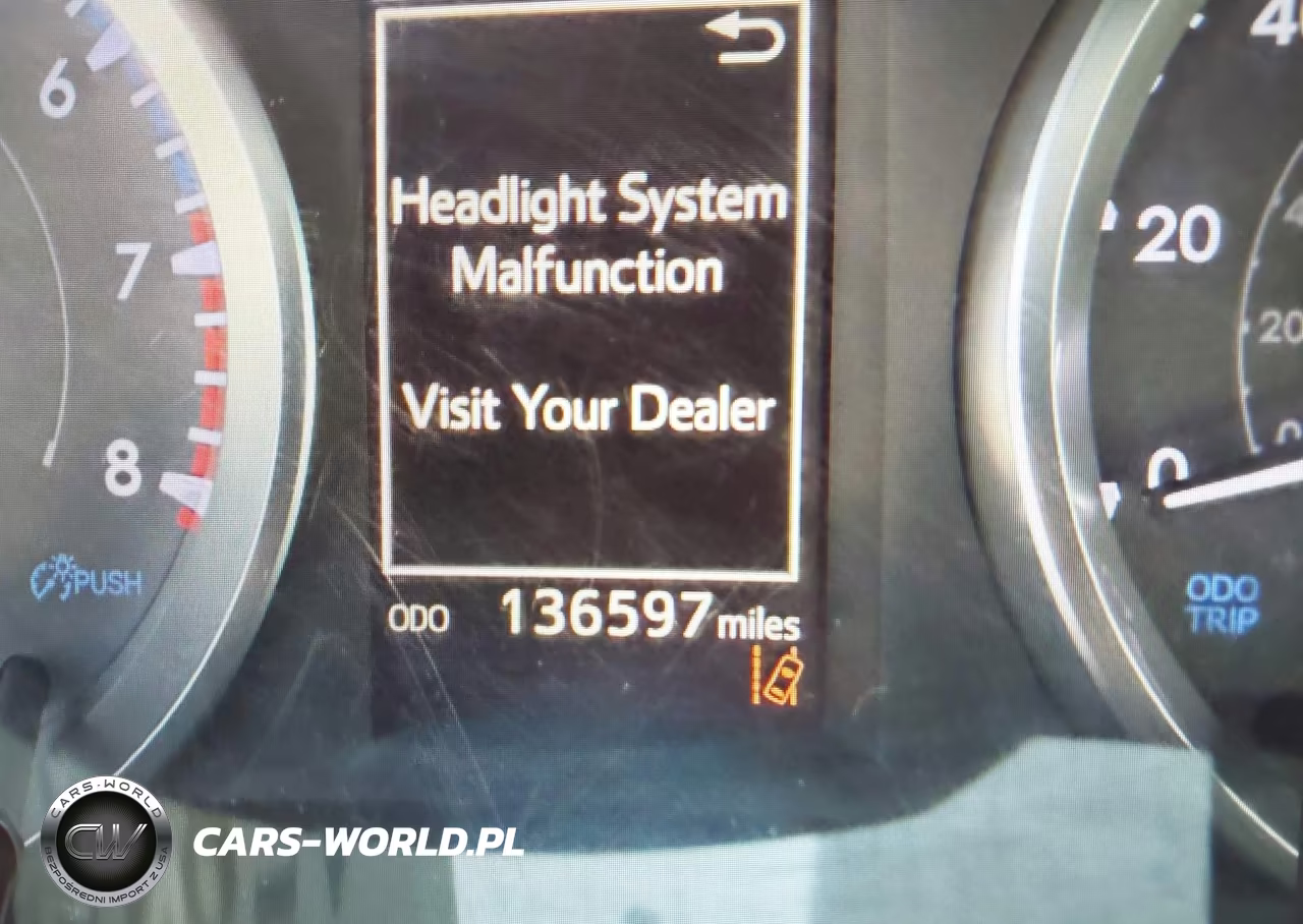 2019 Toyota Highlander Le VIN:5TDZZRFH6KS358878 - 15