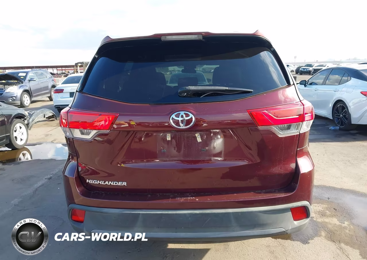 2019 Toyota Highlander Le VIN:5TDZZRFH6KS358878 - 16