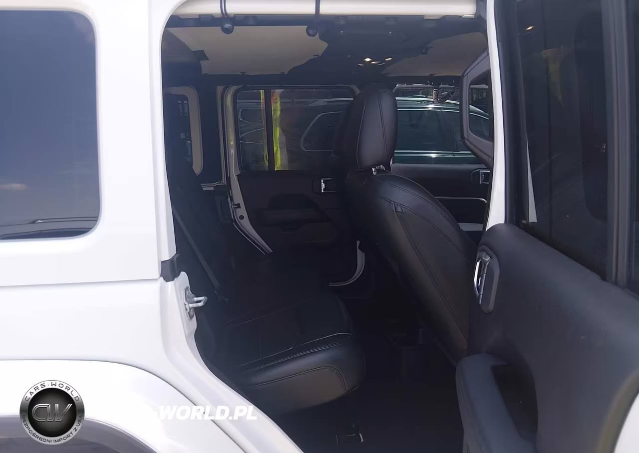 2022 Jeep Wrangler Unlimited Sahara Altitude 4X4 VIN:1C4HJXEN1NW216330 - 8