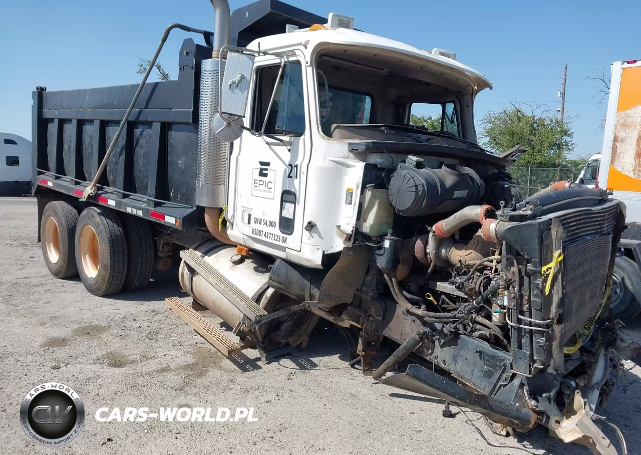 2001 Mack 600 Ch600 – zdjęcie 1 z 15