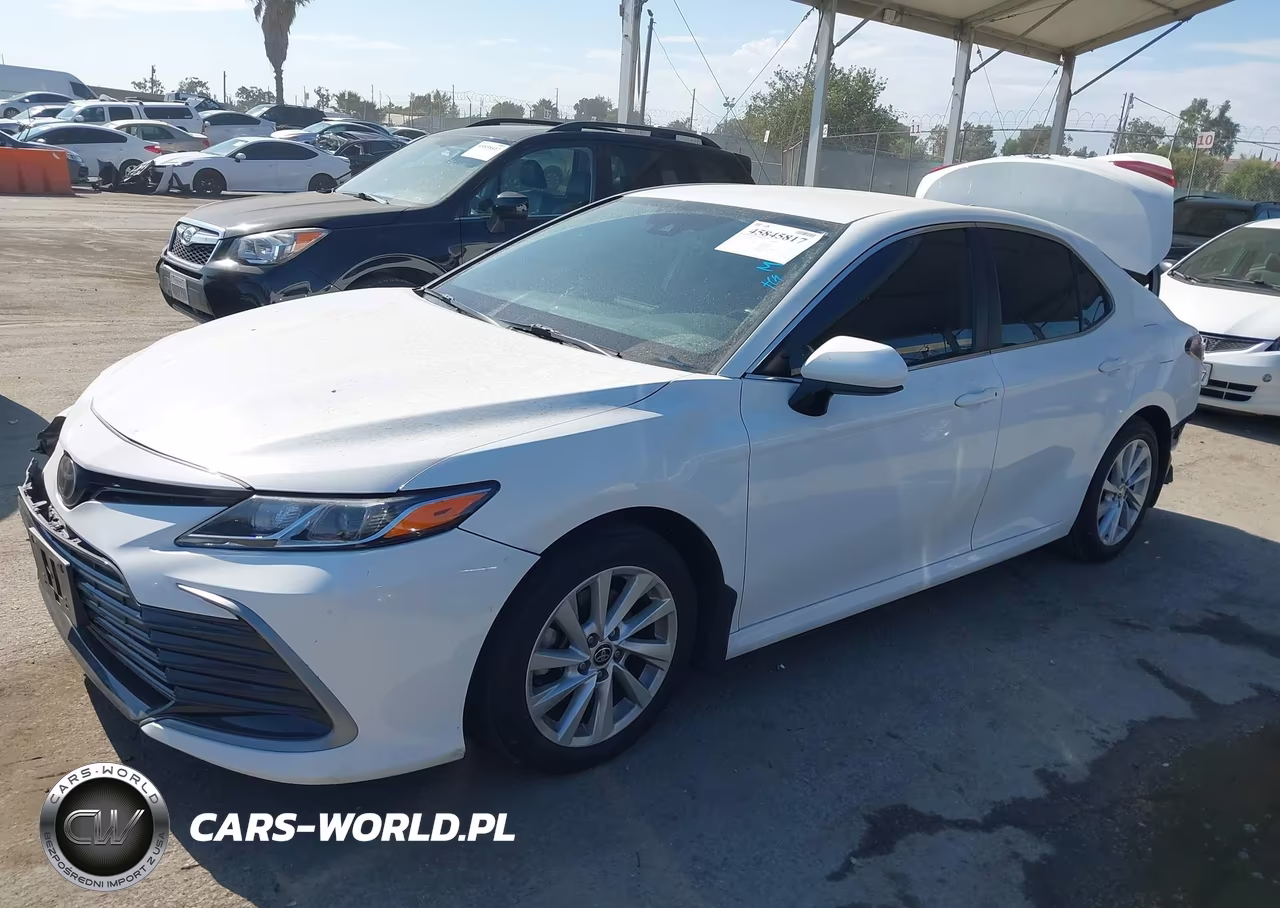2022 Toyota Camry Le VIN:4T1C11AK9NU006939 - 2