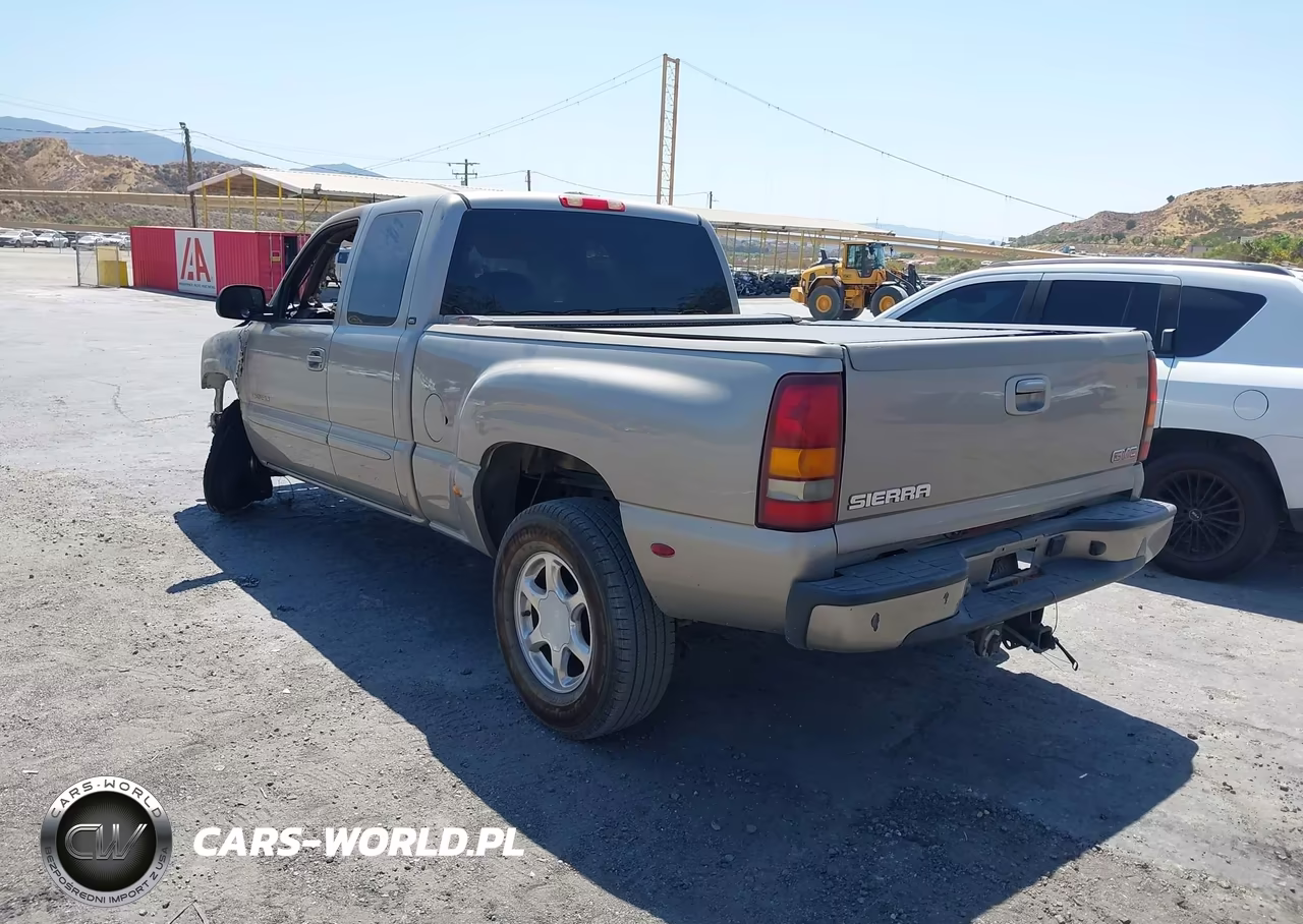 2003 GMC Sierra 1500 Denali VIN:2GTFK69U231363485 - 3
