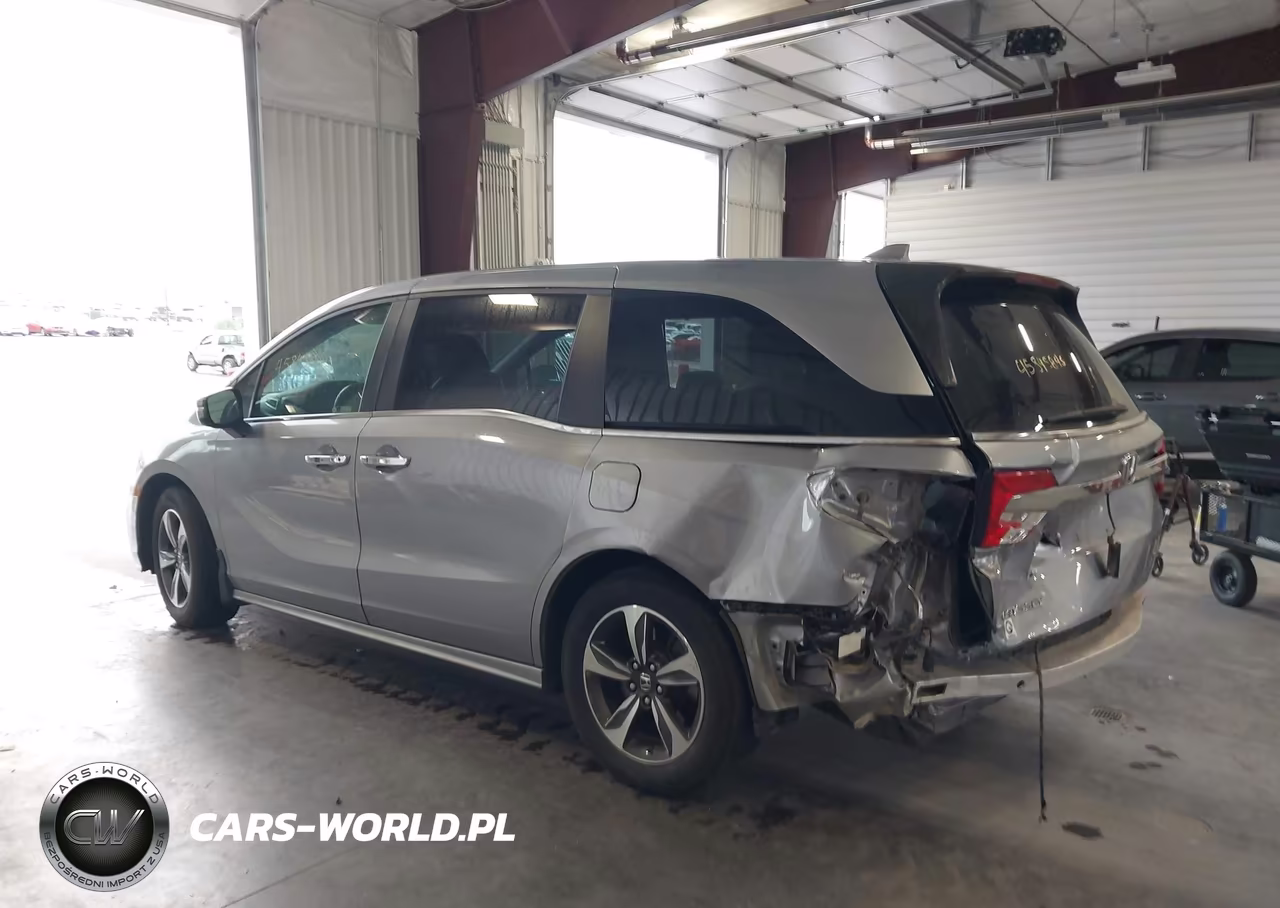 2019 Honda Odyssey Touring VIN:5FNRL6H83KB039391 - 15