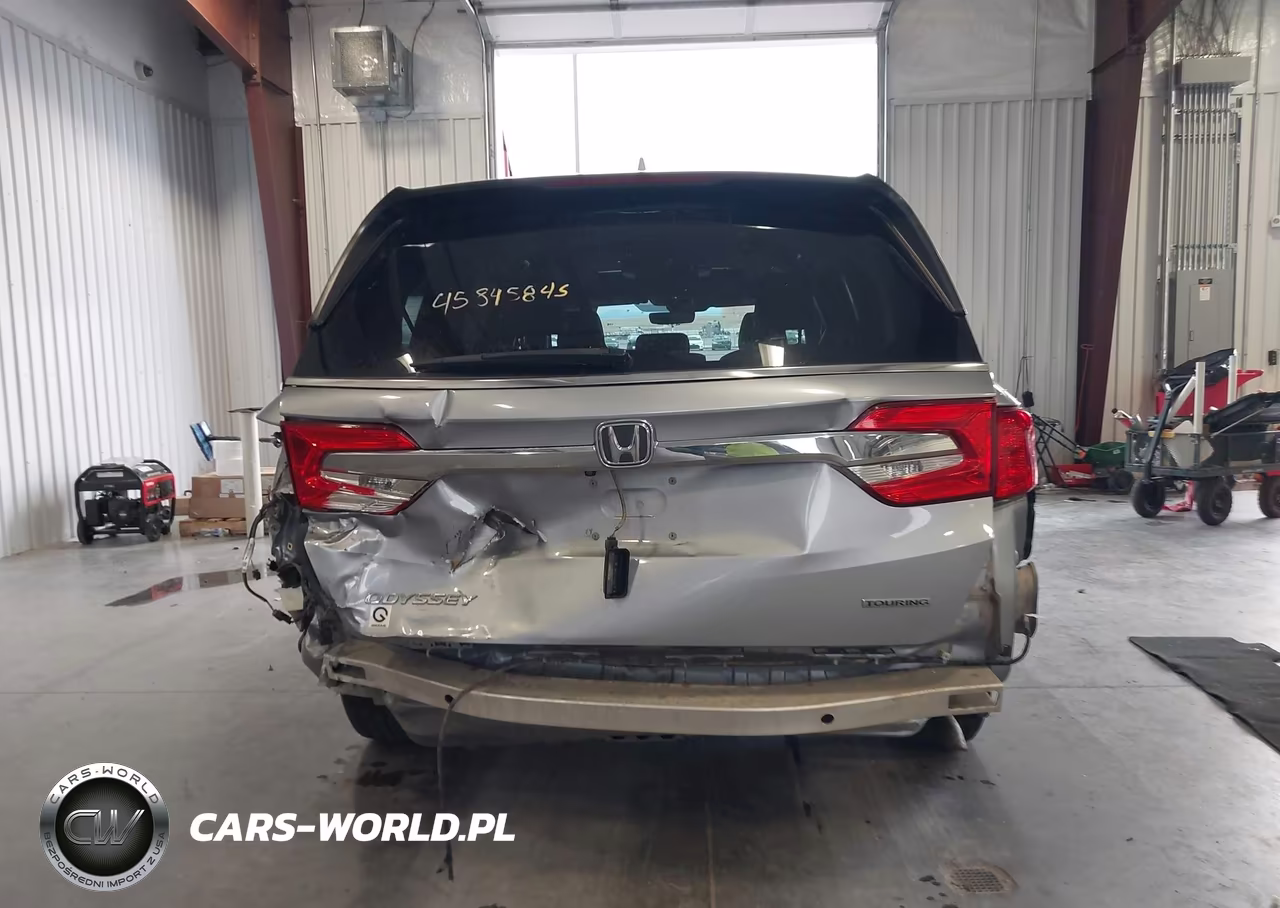 2019 Honda Odyssey Touring VIN:5FNRL6H83KB039391 - 17