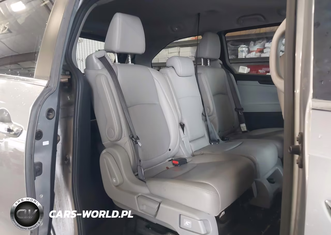 2019 Honda Odyssey Touring VIN:5FNRL6H83KB039391 - 8
