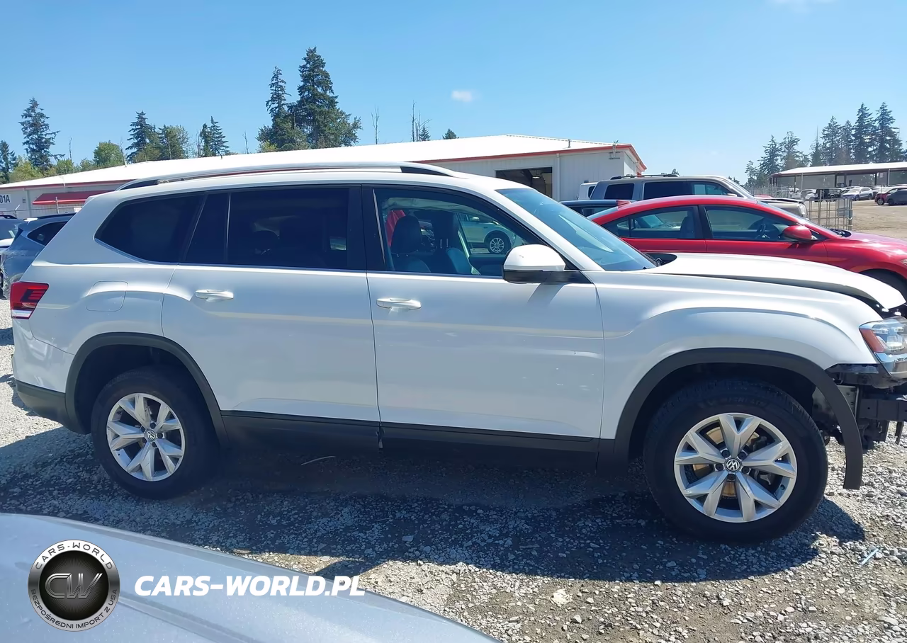 2018 Volkswagen Atlas 3.6L V6 S VIN:1V2GR2CA1JC541898 - 14