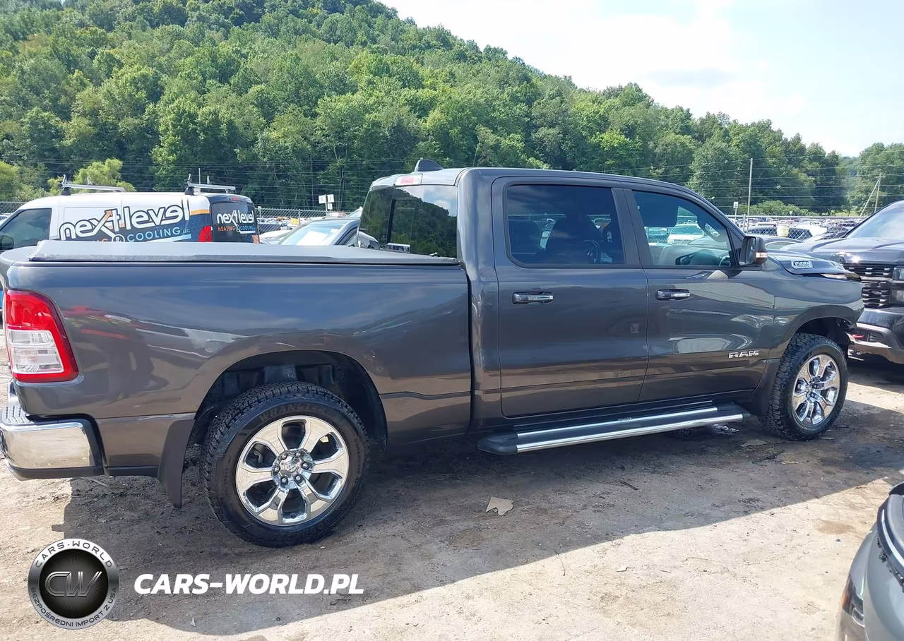 2020 Ram 1500 Big Horn 4X4 6'4 Box VIN:1C6SRFMT6LN309489 - 14