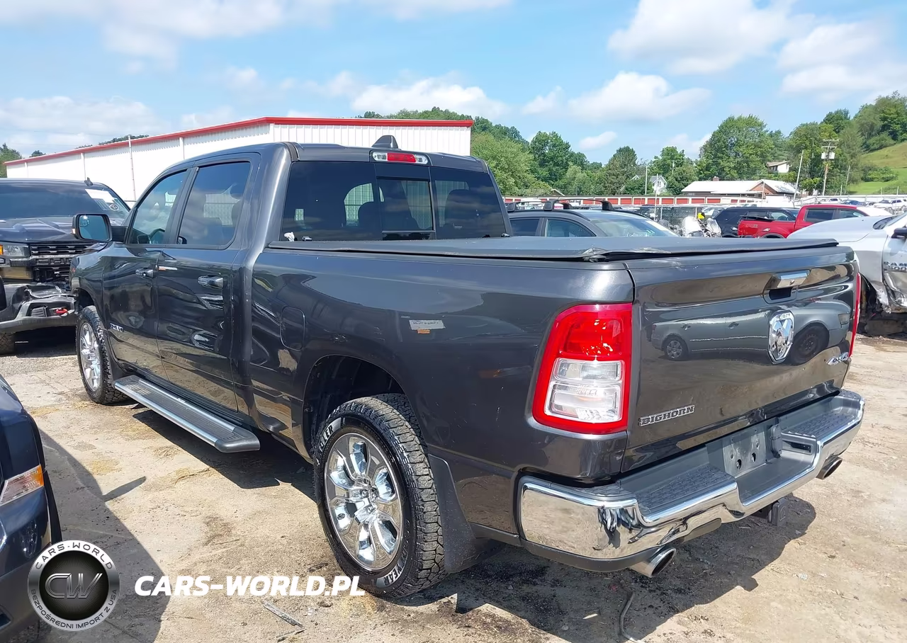 2020 Ram 1500 Big Horn 4X4 6'4 Box VIN:1C6SRFMT6LN309489 - 3