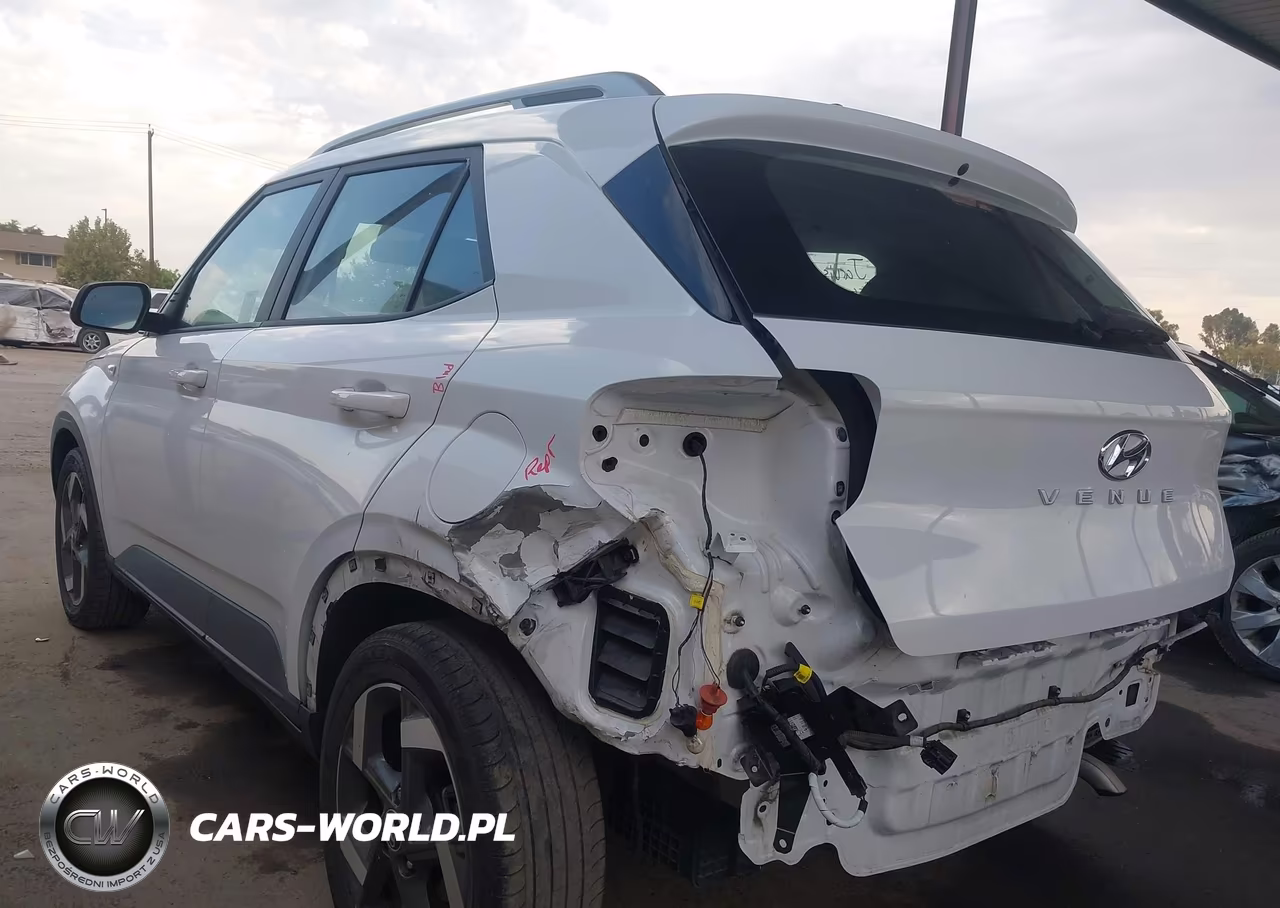 2021 Hyundai Venue Sel VIN:KMHRC8A38MU096170 - 3