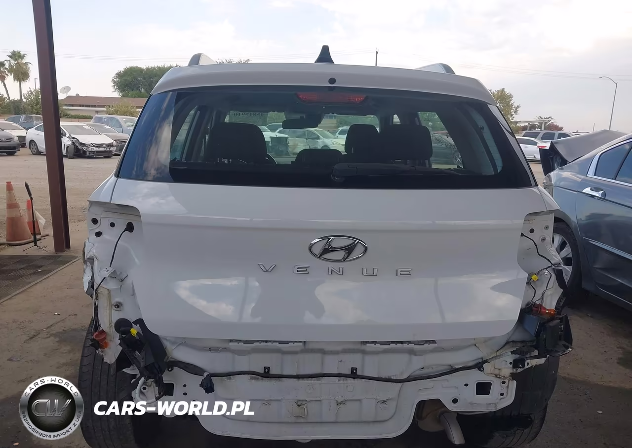 2021 Hyundai Venue Sel VIN:KMHRC8A38MU096170 - 6