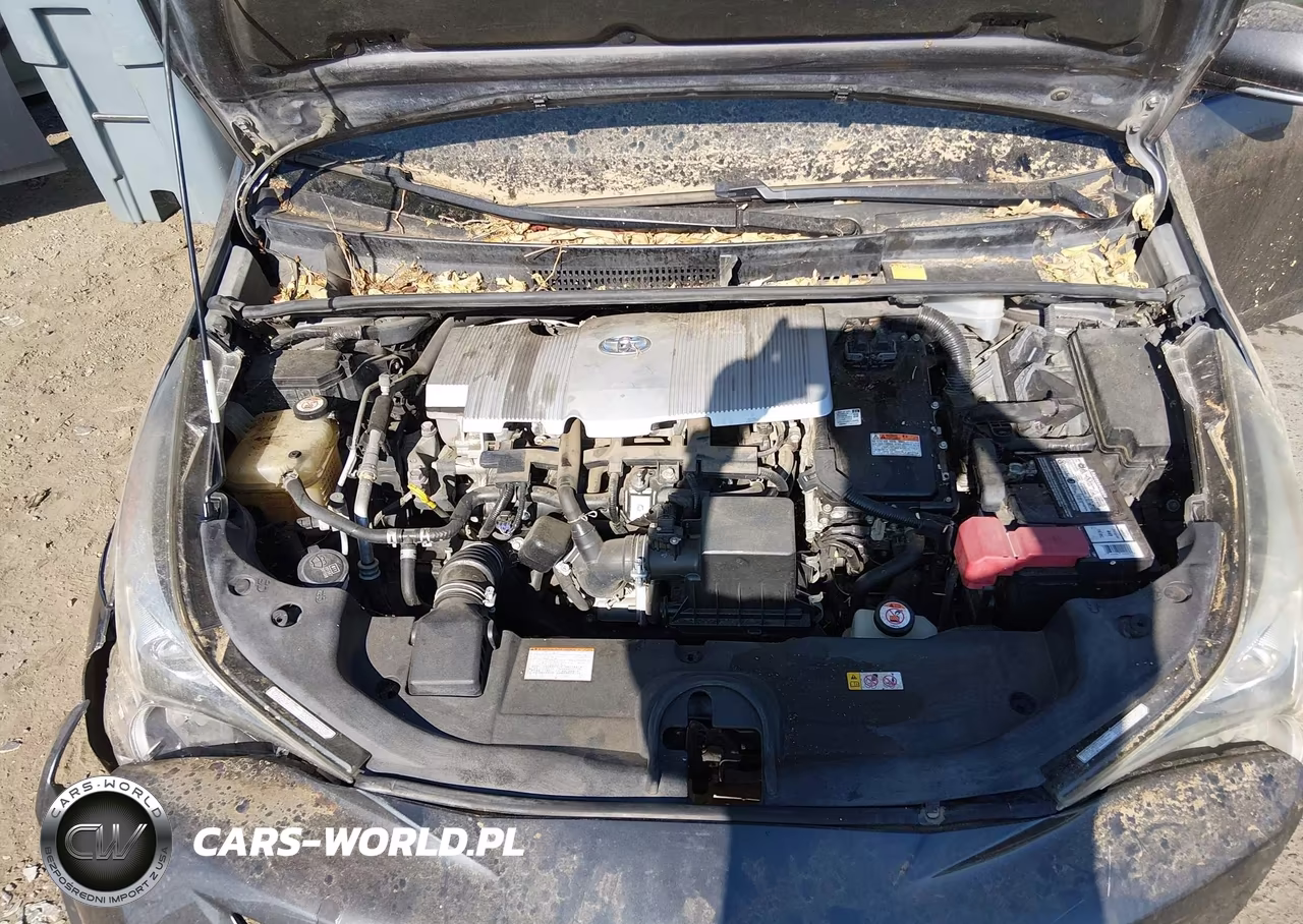 2018 Toyota Prius Two Eco VIN:JTDKARFU8J3548526 - 10