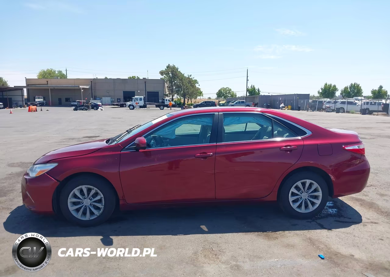 2017 Toyota Camry Le VIN:4T1BF1FK7HU758231 - 14
