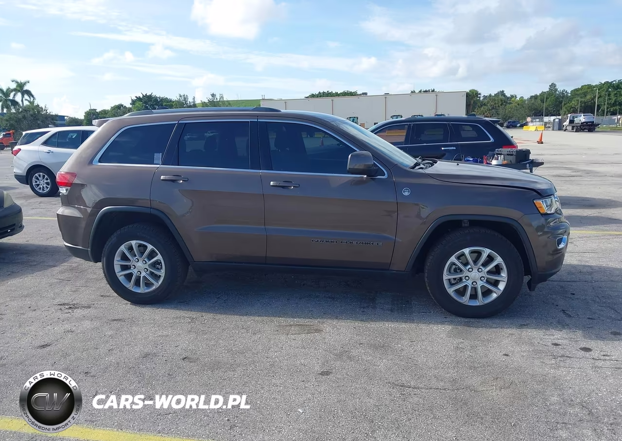 2021 Jeep Grand Cherokee Laredo E 4X4 VIN:1C4RJFAGXMC678620 - 13