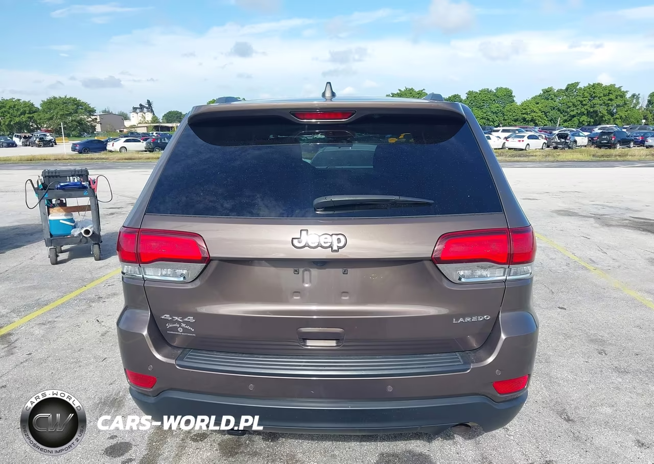 2021 Jeep Grand Cherokee Laredo E 4X4 VIN:1C4RJFAGXMC678620 - 16