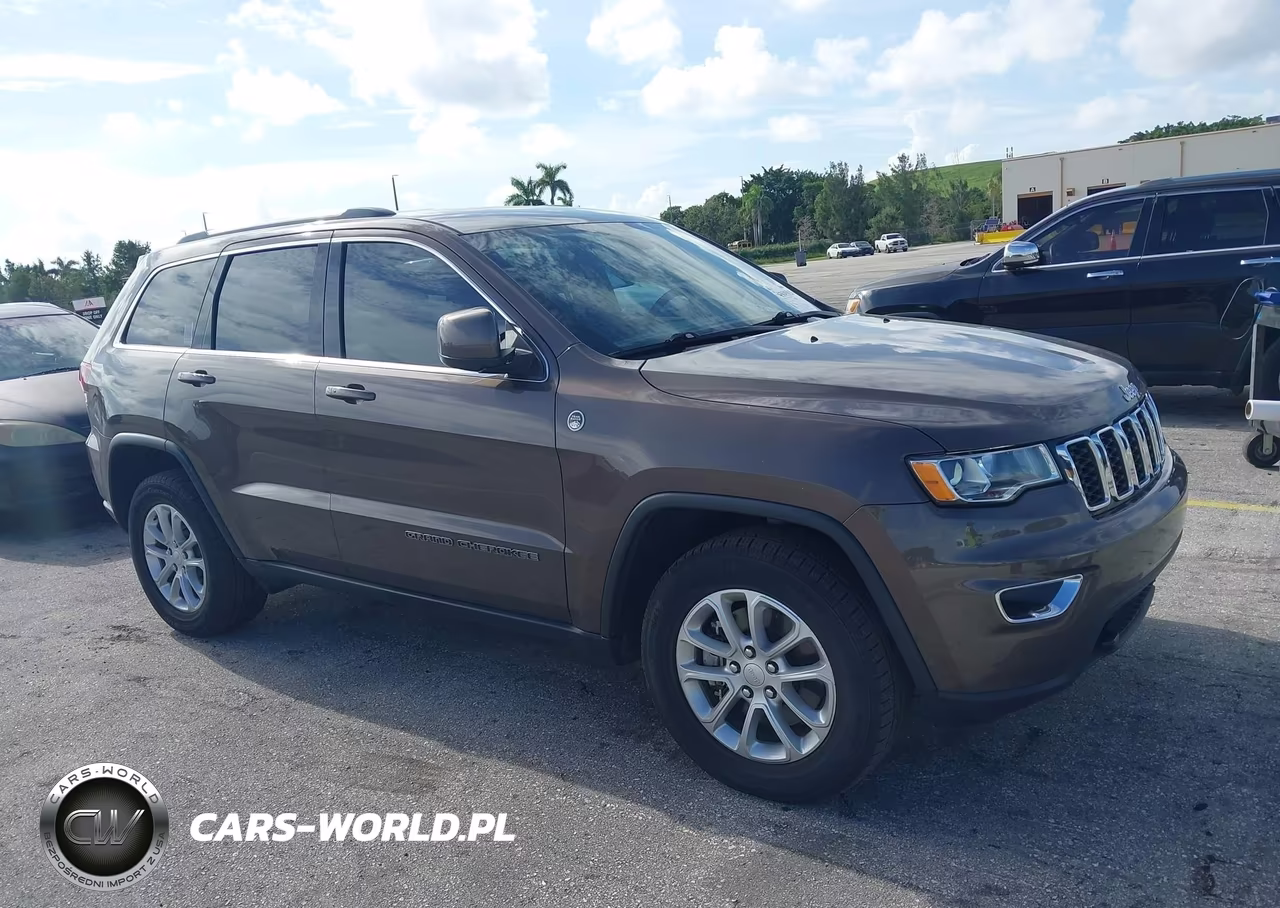 2021 Jeep Grand Cherokee Laredo E 4X4 VIN:1C4RJFAGXMC678620 - 17