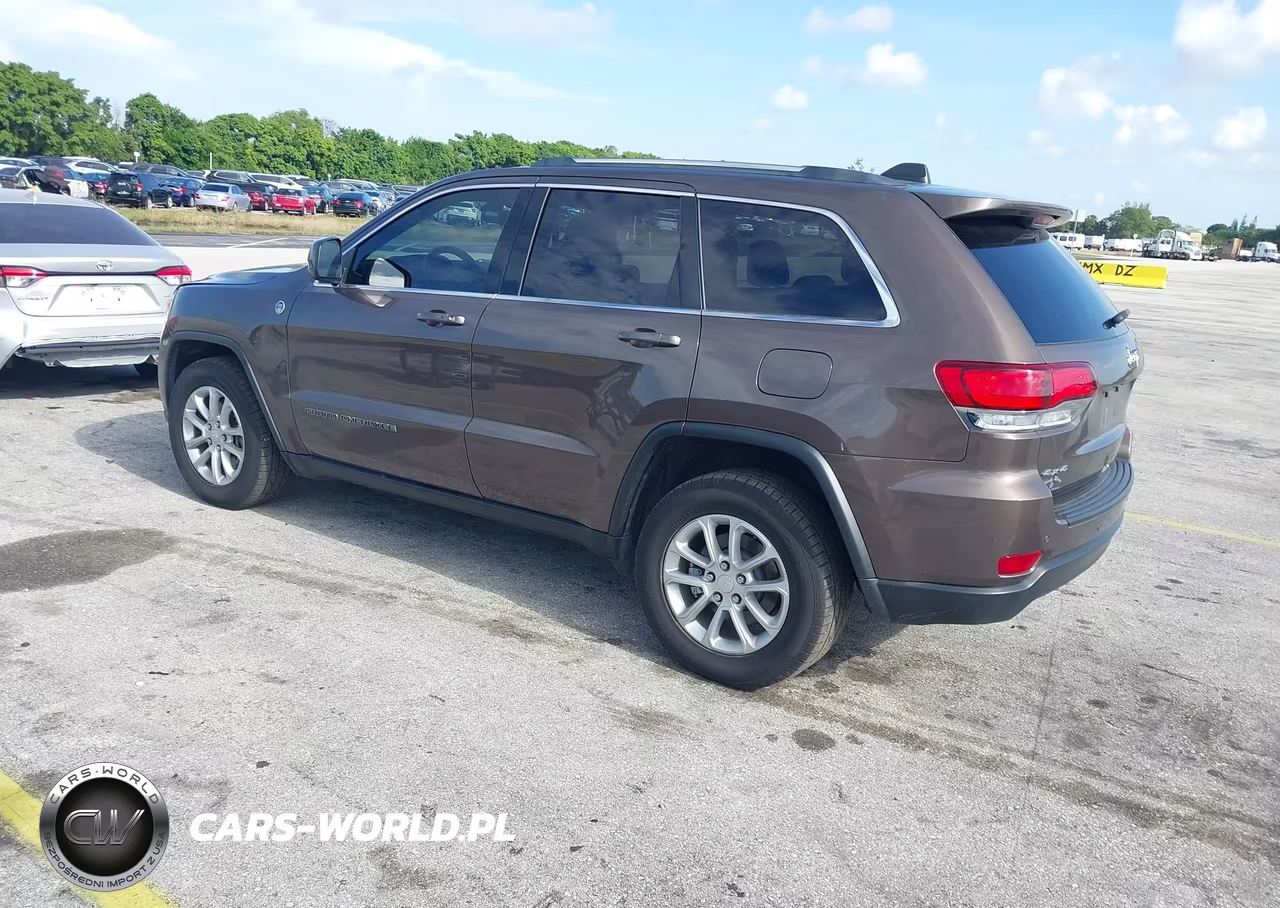2021 Jeep Grand Cherokee Laredo E 4X4 VIN:1C4RJFAGXMC678620 - 3