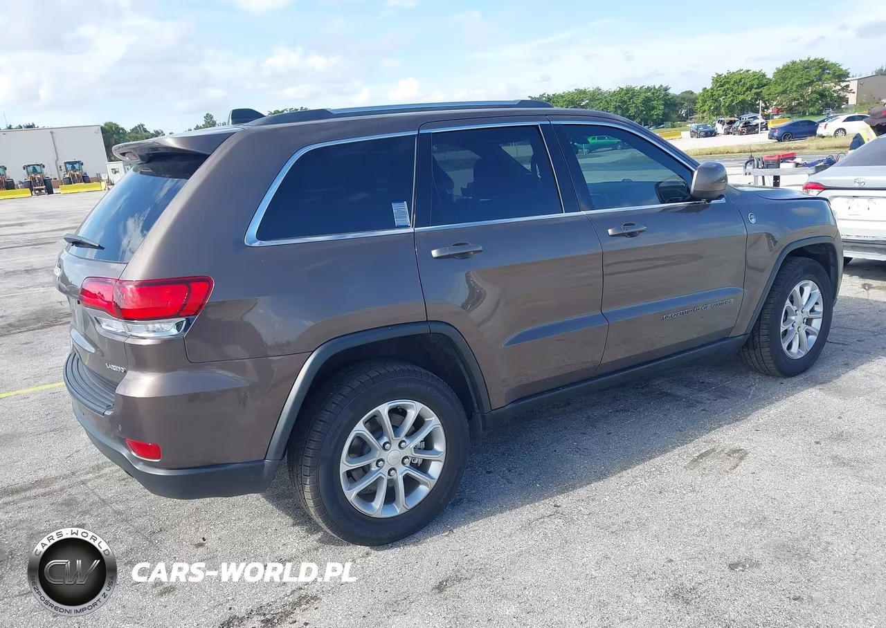 2021 Jeep Grand Cherokee Laredo E 4X4 VIN:1C4RJFAGXMC678620 - 4