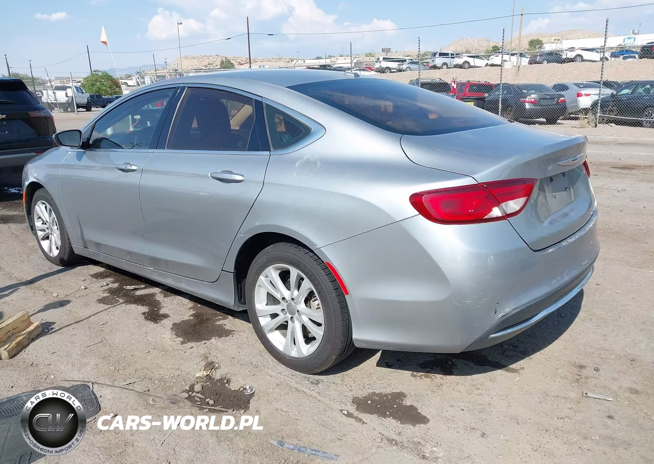 2015 Chrysler 200 Limited VIN:1C3CCCAB2FN660272 - 3