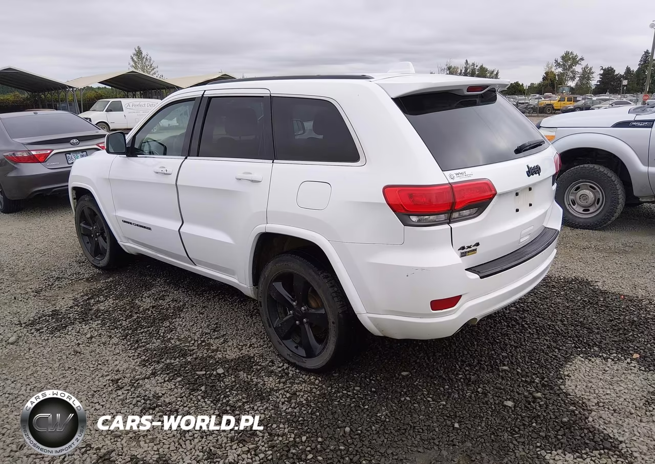 2014 Jeep Grand Cherokee Altitude VIN:1C4RJFAG7EC482779 - 3