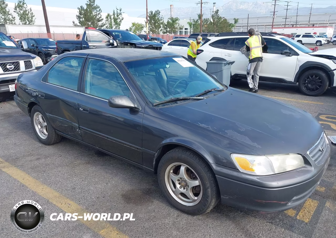2000 Toyota Camry Le