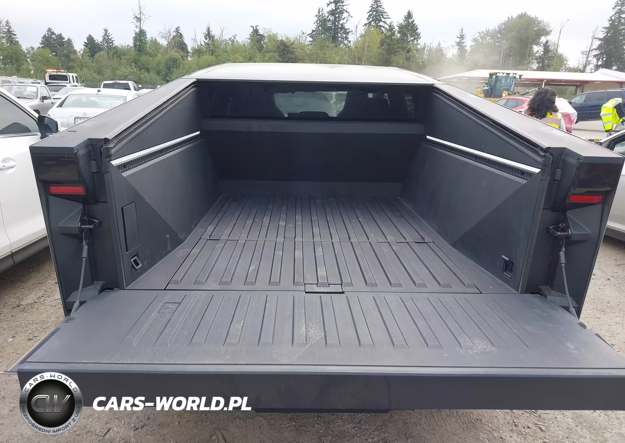 2025 Tesla Cybertruck All-Wheel Drive VIN:7G2CEHED5SA060833 - 13