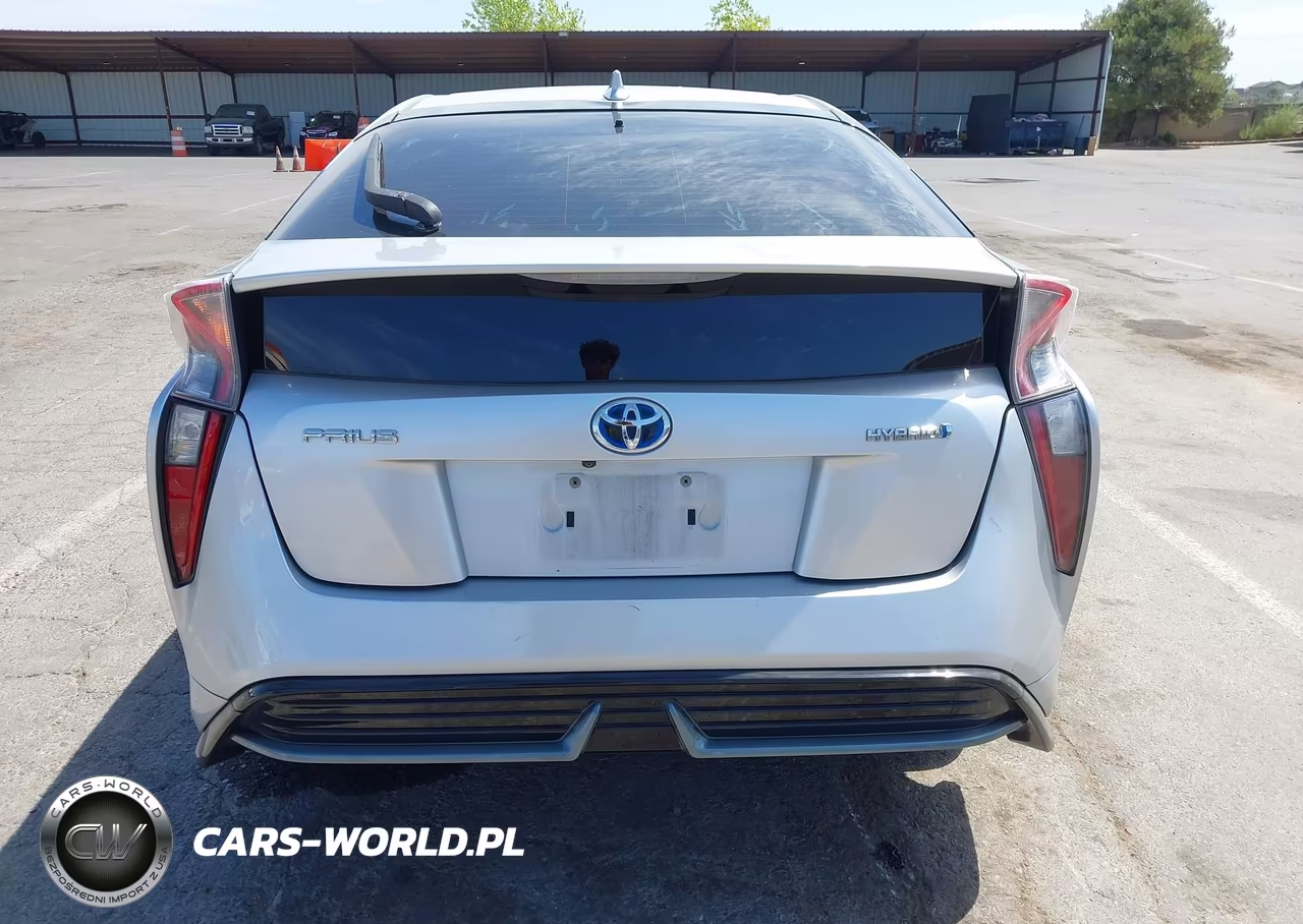 2017 Toyota Prius Four Touring VIN:JTDKARFU7H3536720 - 17