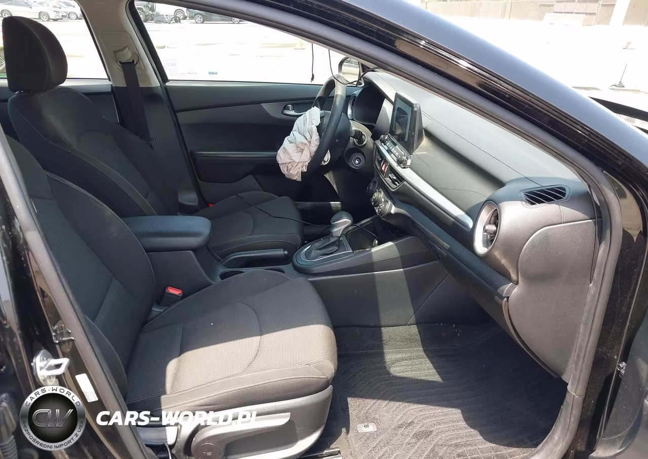 2020 Kia Forte Lxs VIN:3KPF24ADXLE242996 - 5