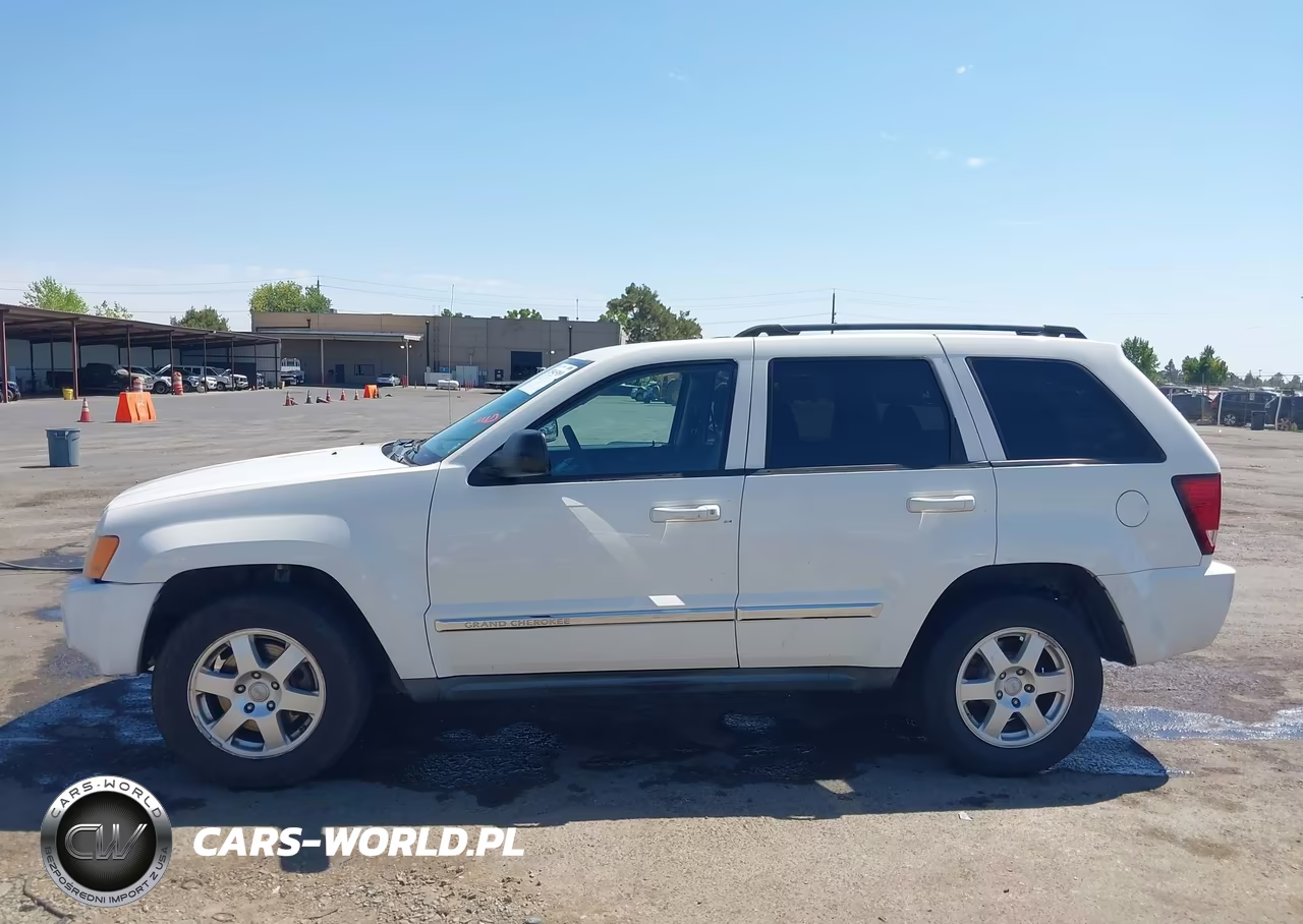 2010 Jeep Grand Cherokee Laredo VIN:1J4PR4GK9AC140464 - 14