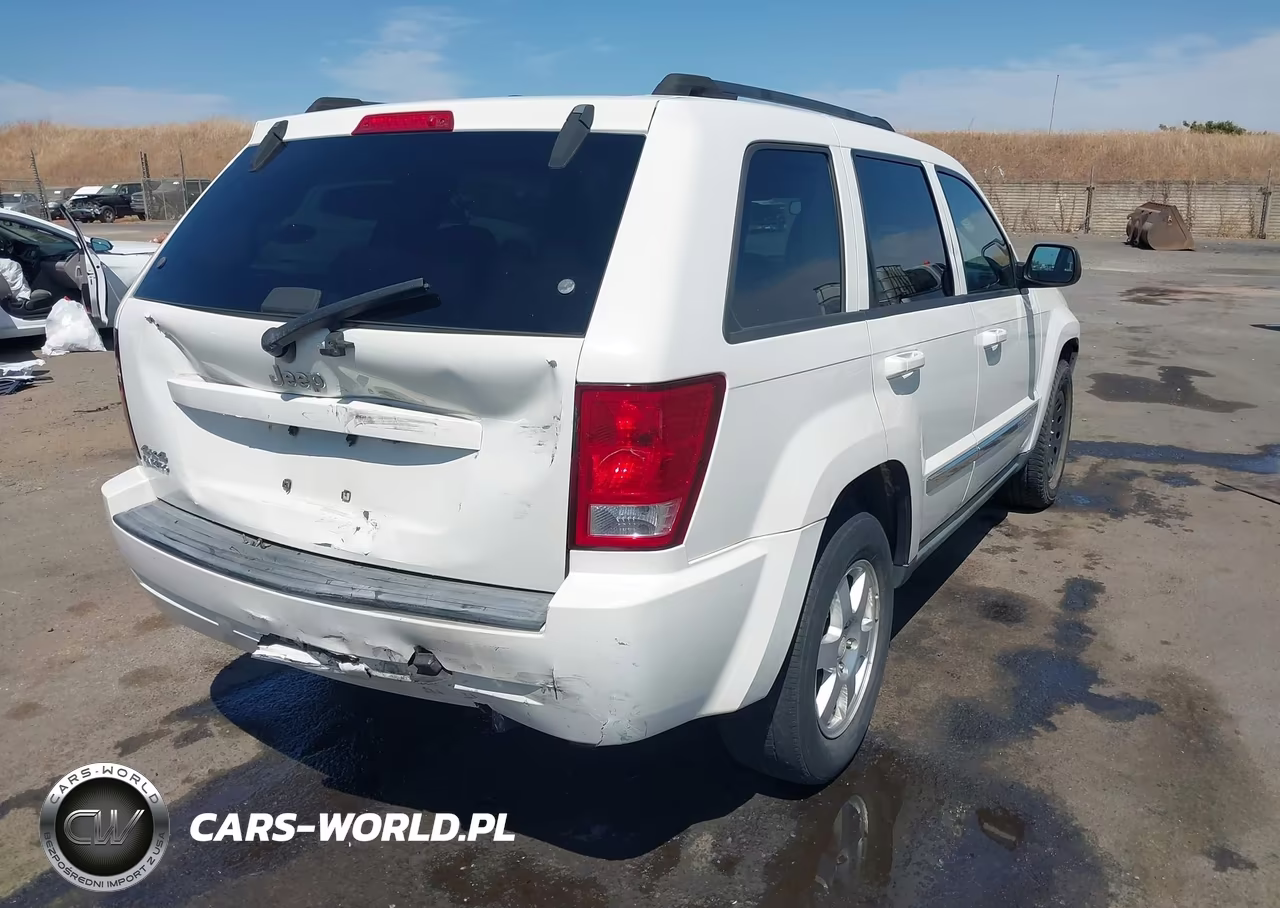2010 Jeep Grand Cherokee Laredo VIN:1J4PR4GK9AC140464 - 4