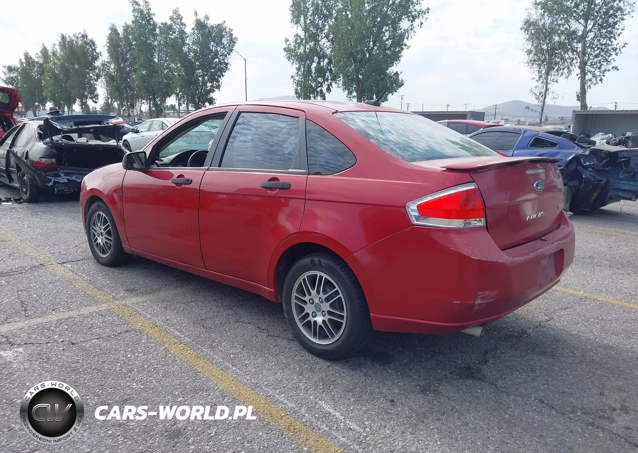 2010 Ford Focus Se VIN:1FAHP3FN9AW220115 - 3