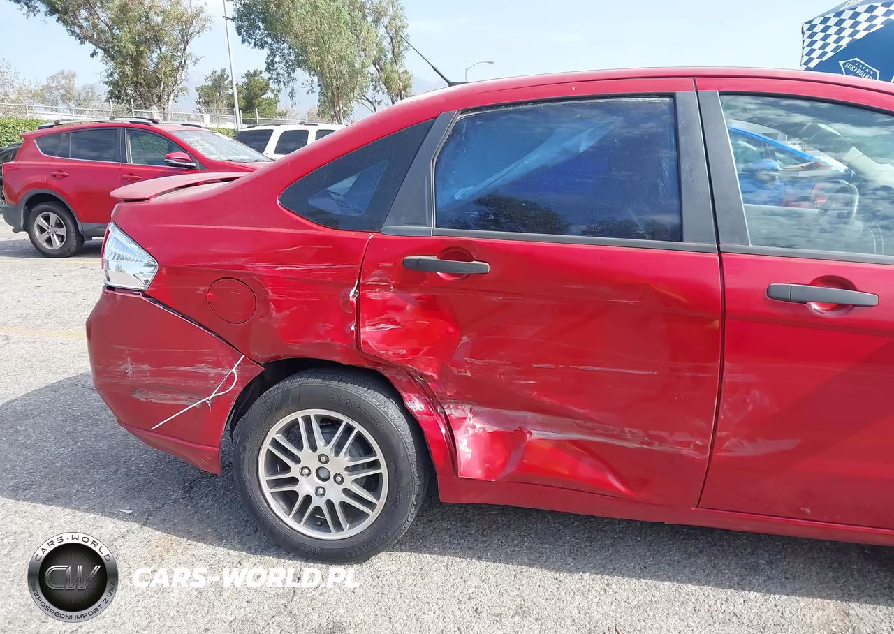 2010 Ford Focus Se VIN:1FAHP3FN9AW220115 - 6